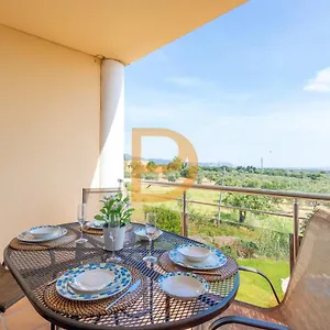 apartamento-sun-village-con-vistas-al-golfo-de-rosas-y.topcostabravahotels.com/